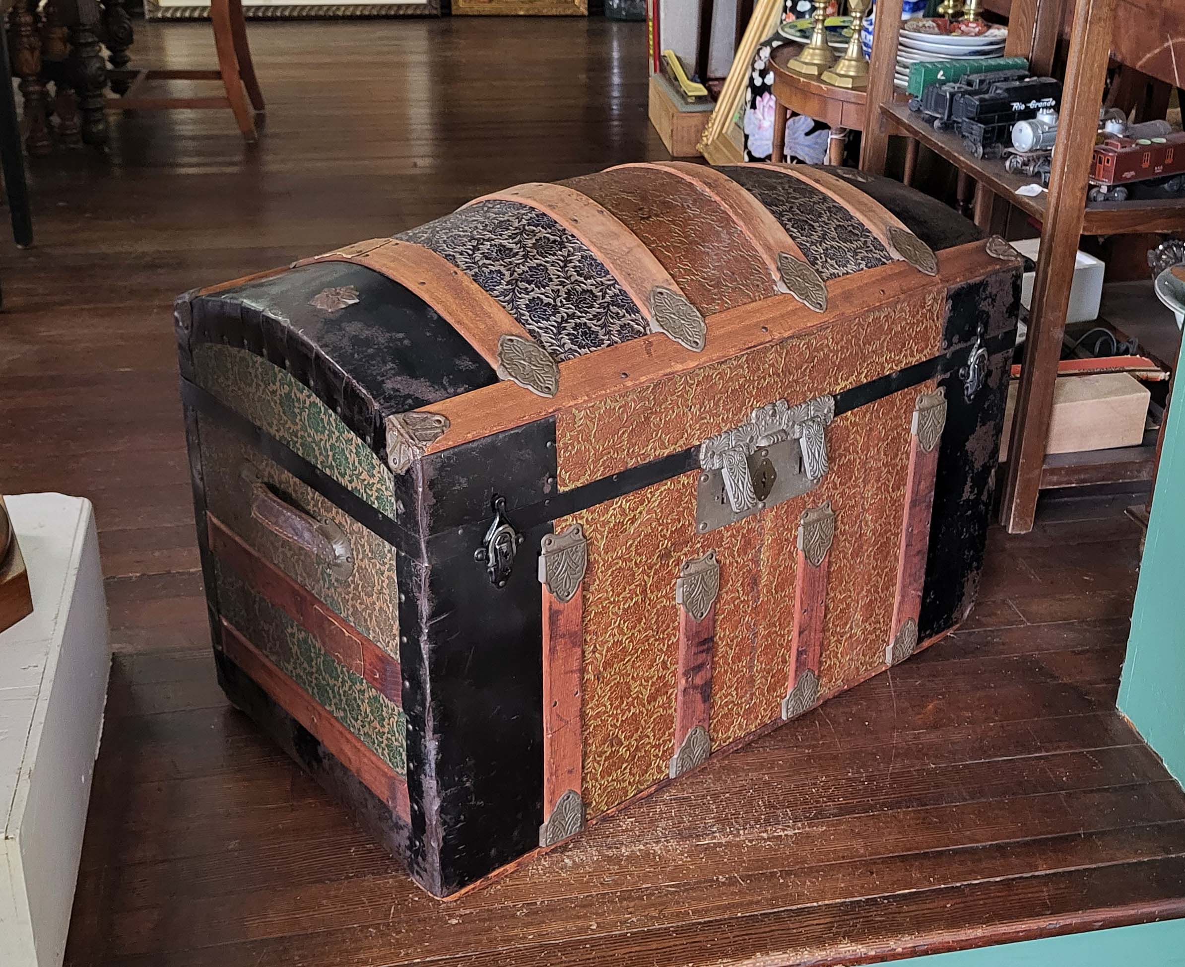 1880 DOME TOP TRUNK