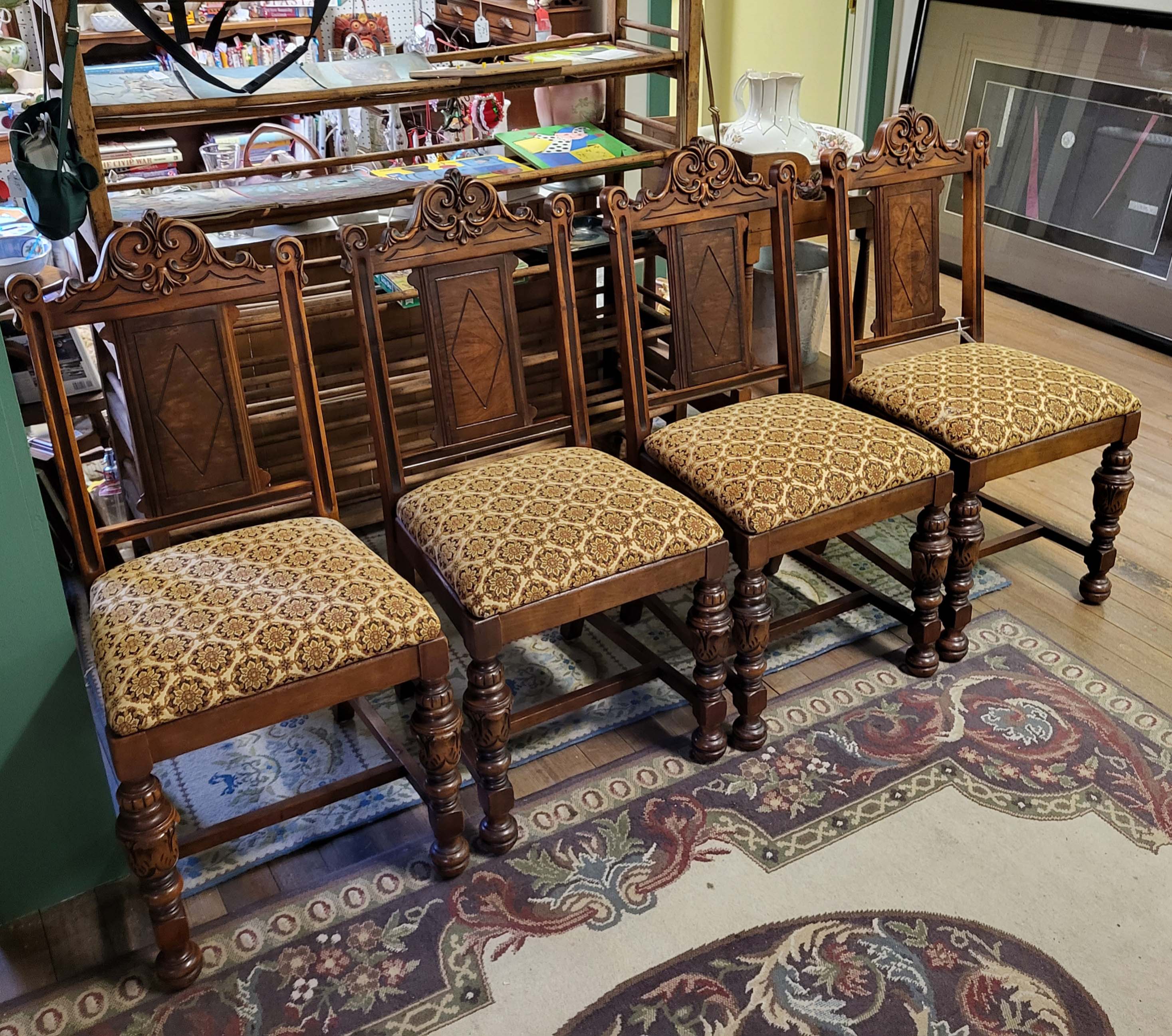SET 4 DINING ROOM CHAIRS