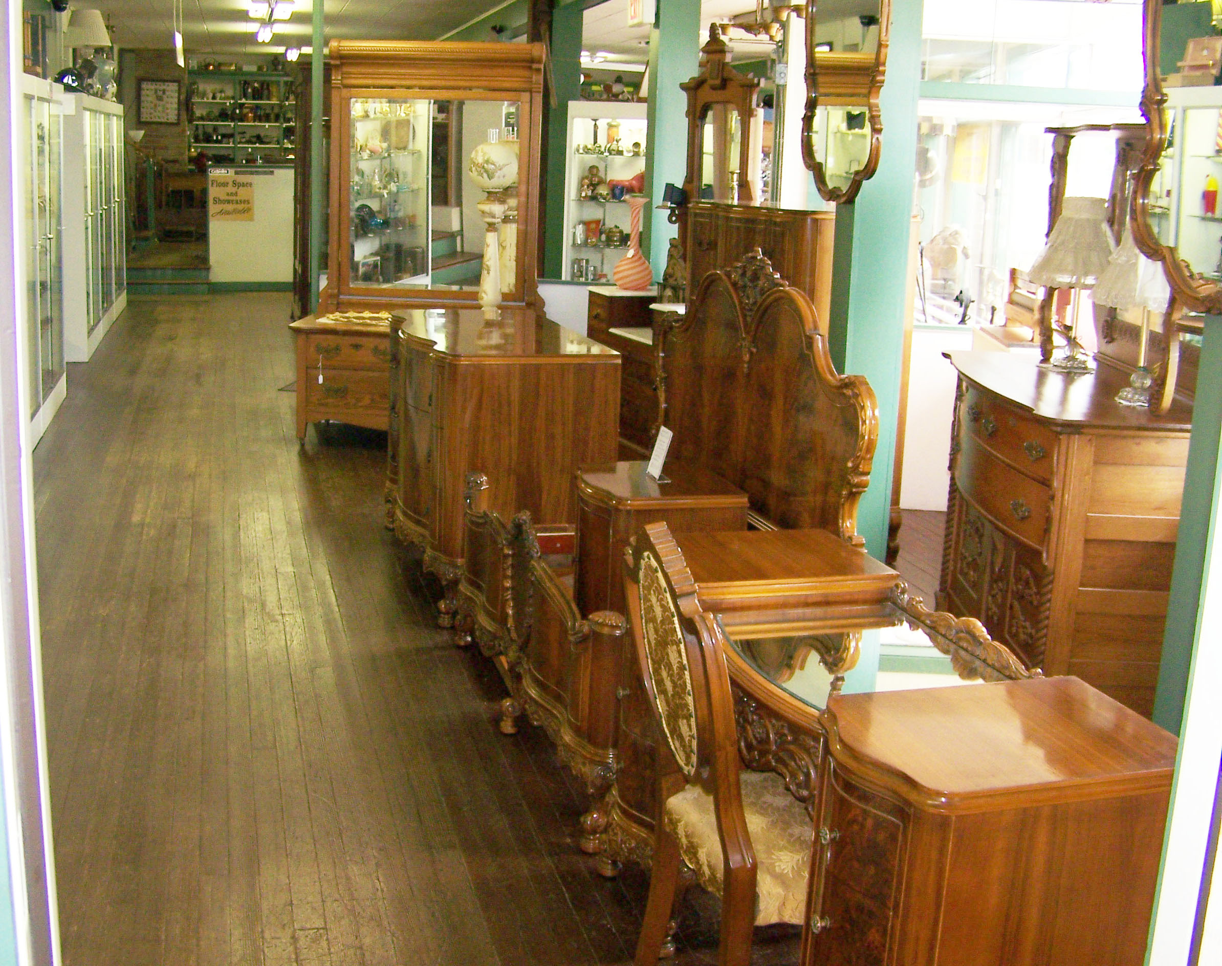AFFORDABLE ANTIQUES AND COLLECTIBLES IN HAMBURG NEW JERSEY