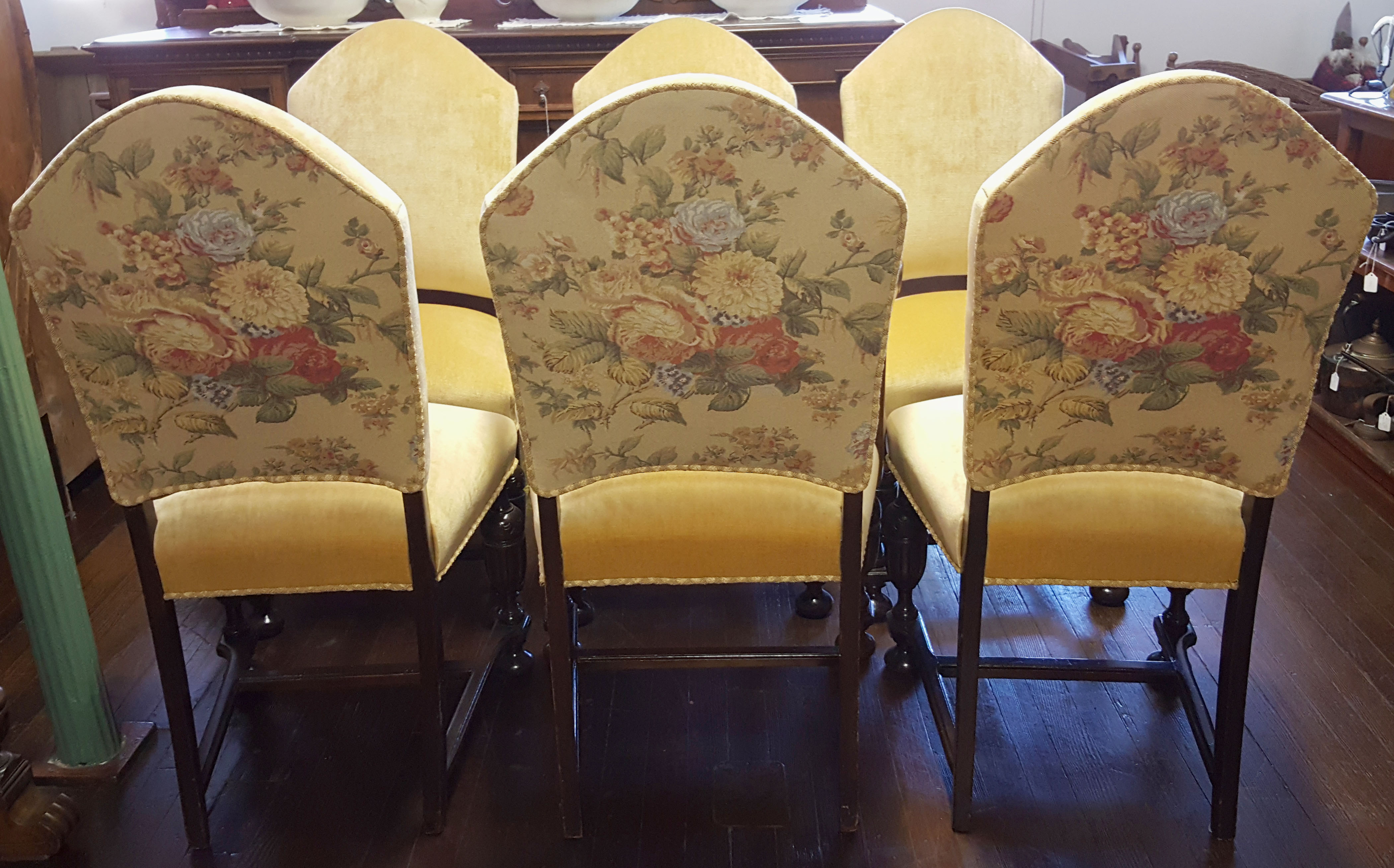 CHAIRS