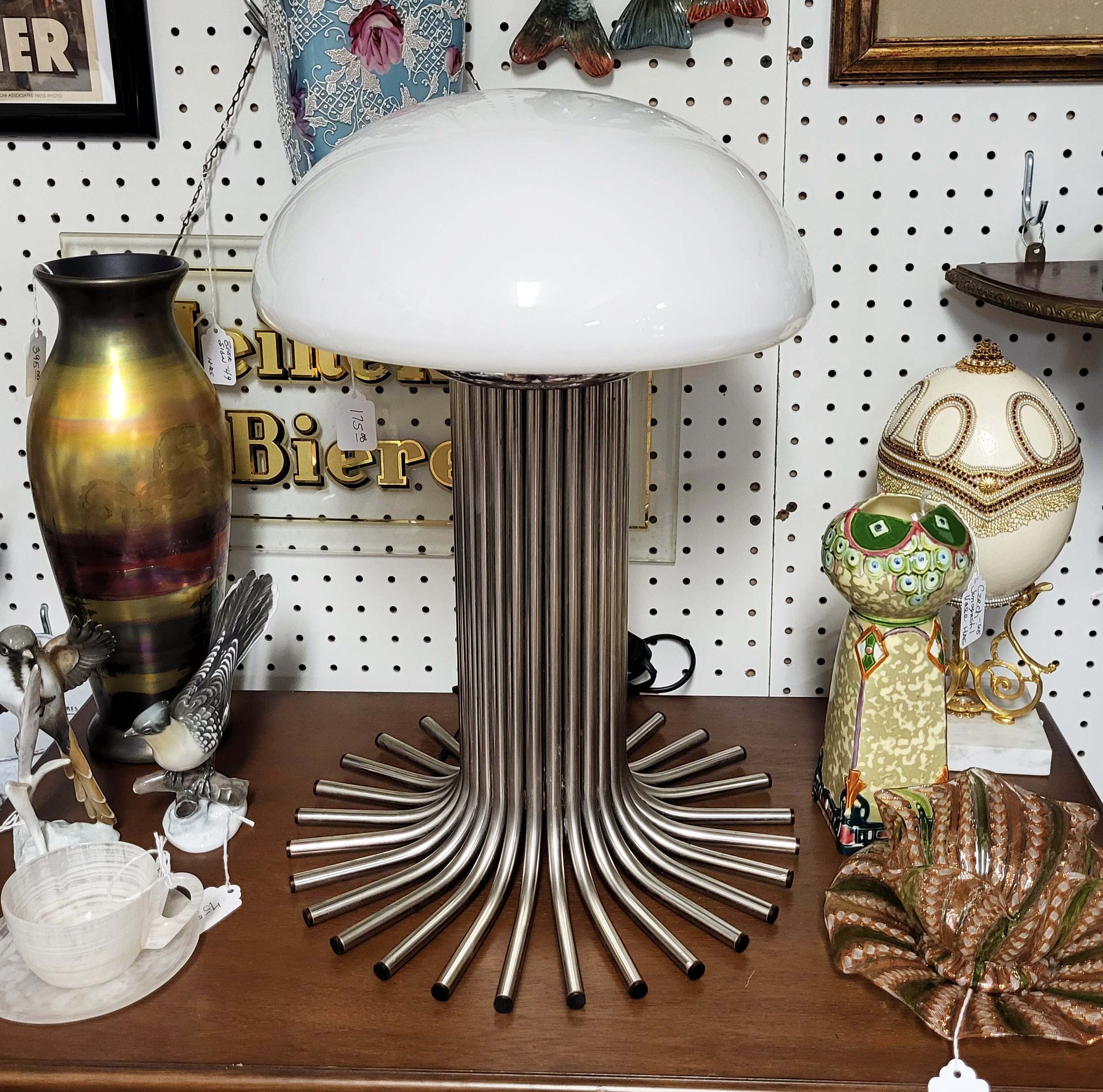 ATOMIC MUSHROOM LAMP