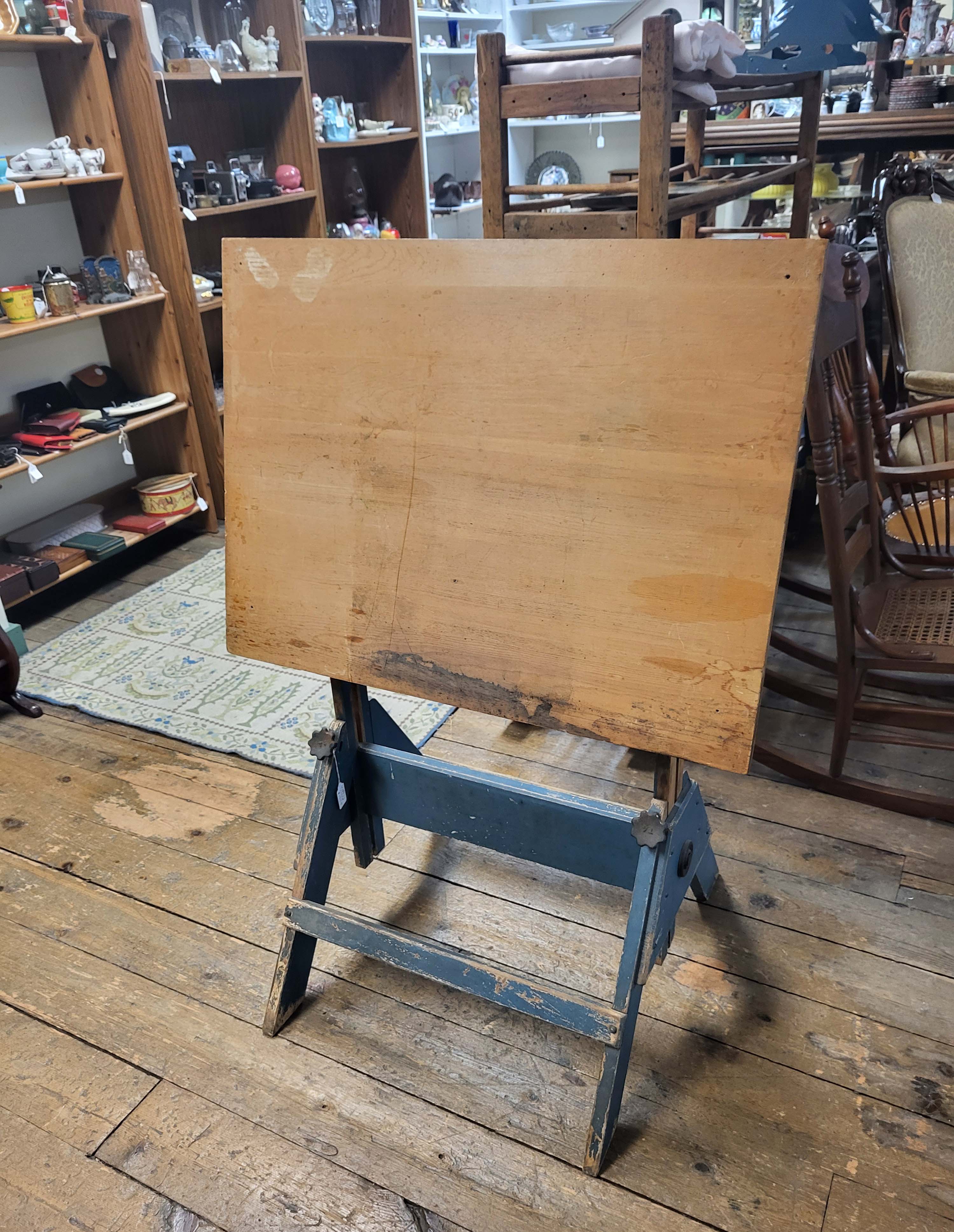 DRAFTING TABLE