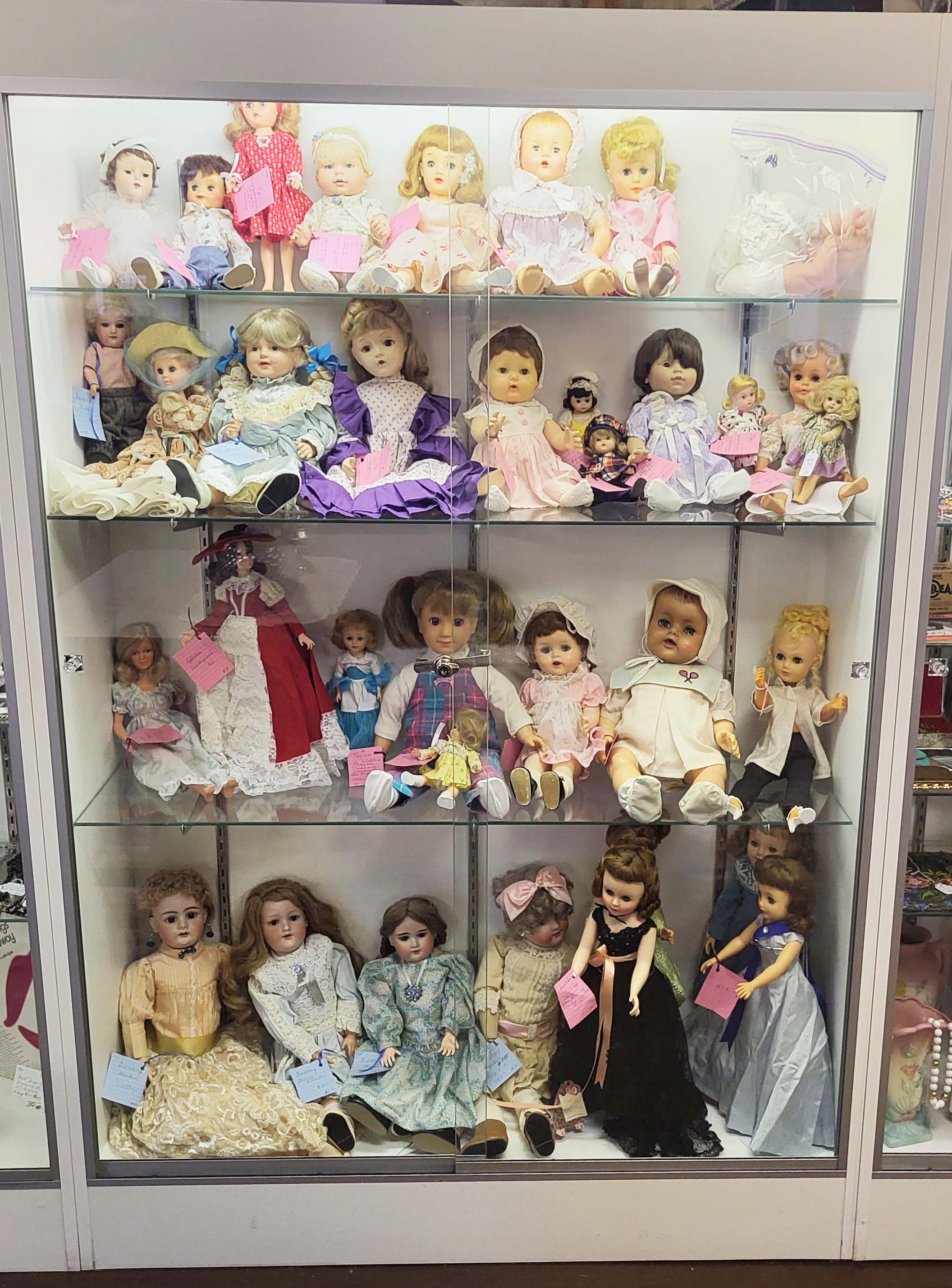 SELMAS DOLLS