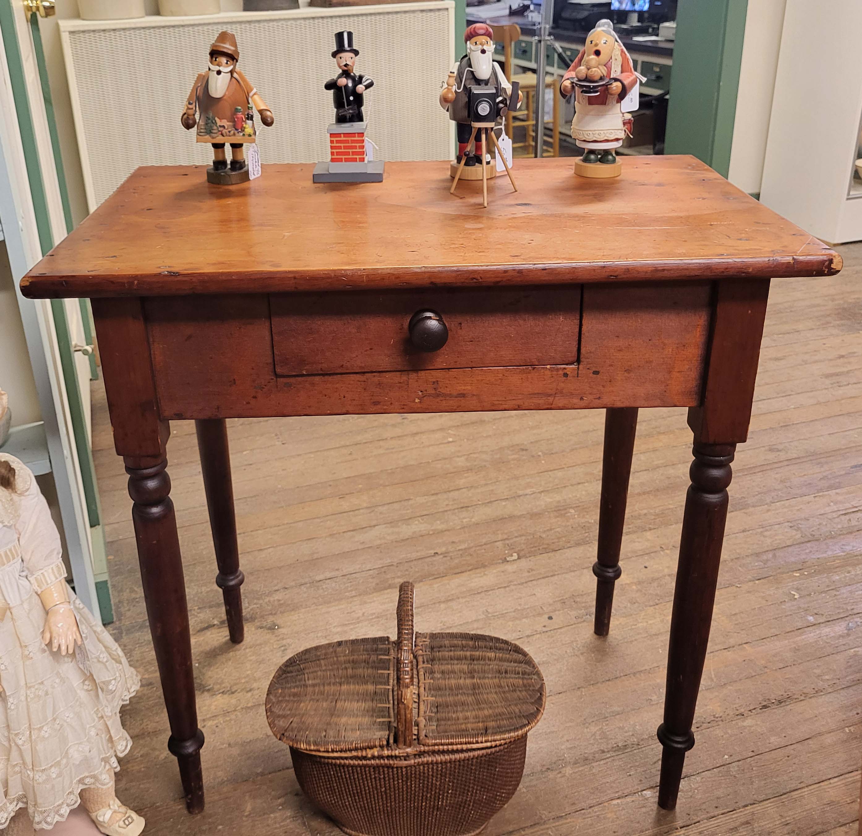 ANTIQUE ONE DRAWER STAND