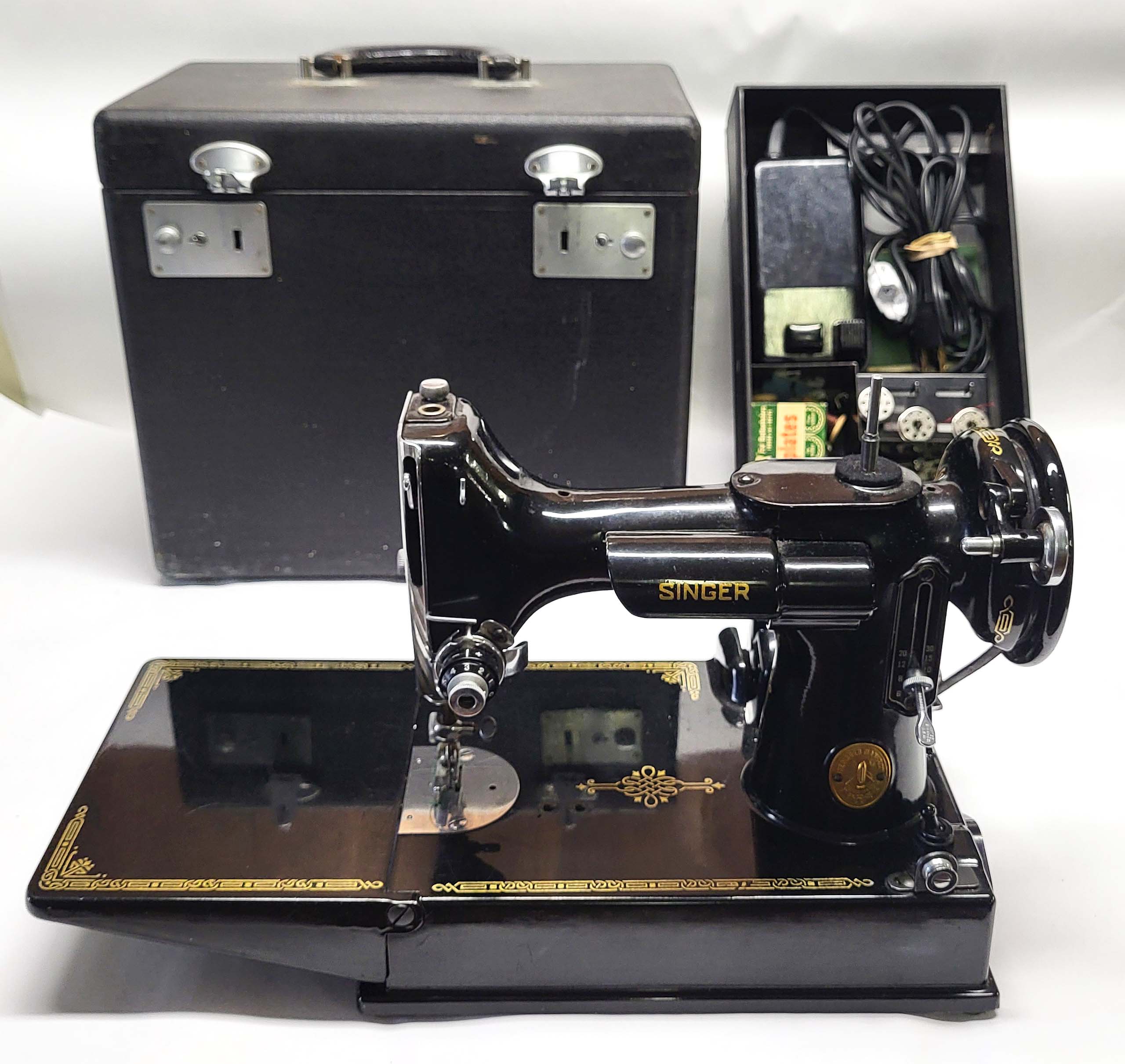 SINGER FEATHERWEIGHT