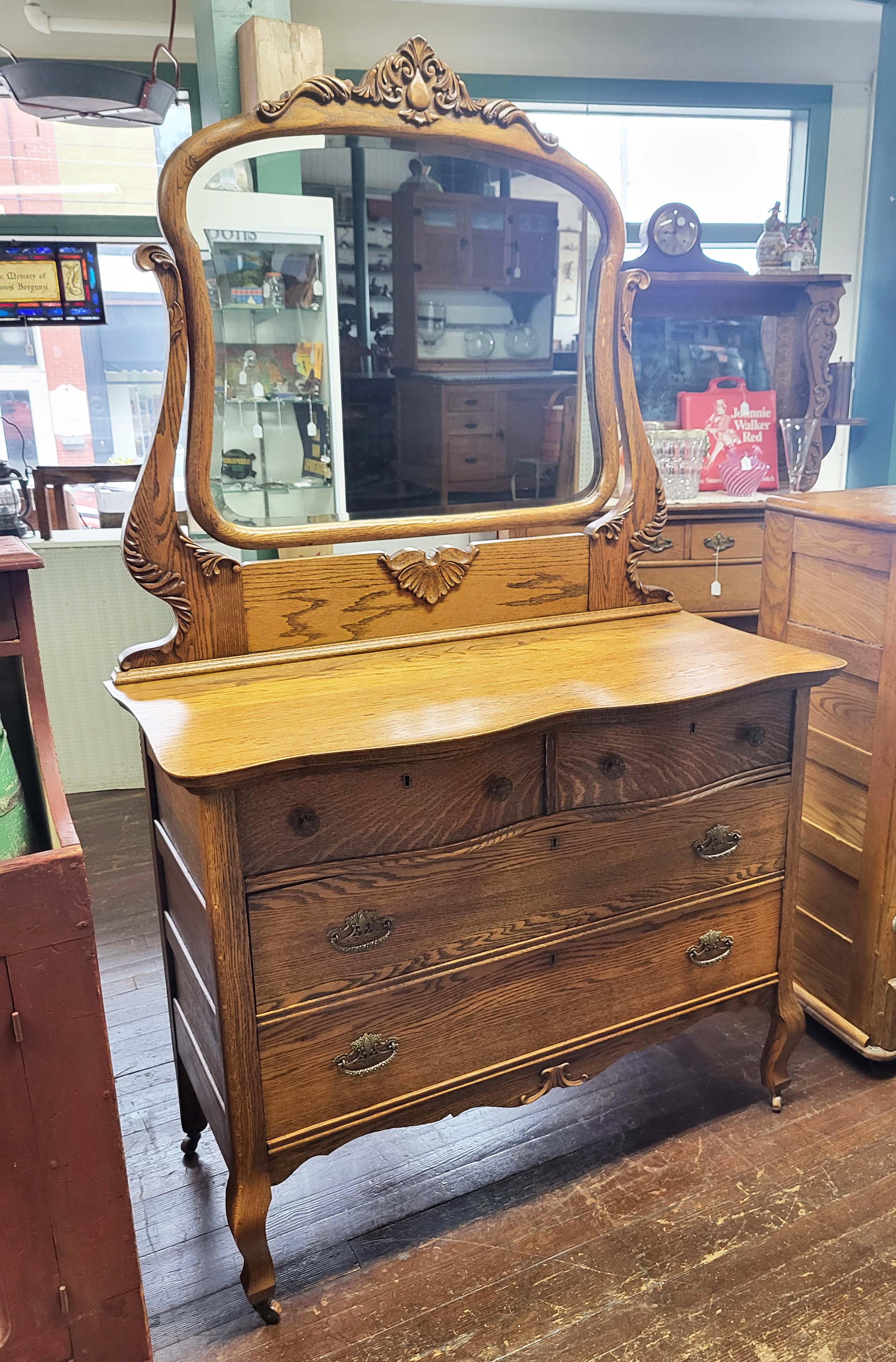 OAK 4 DRAWER DRESSER WITH MIRROR