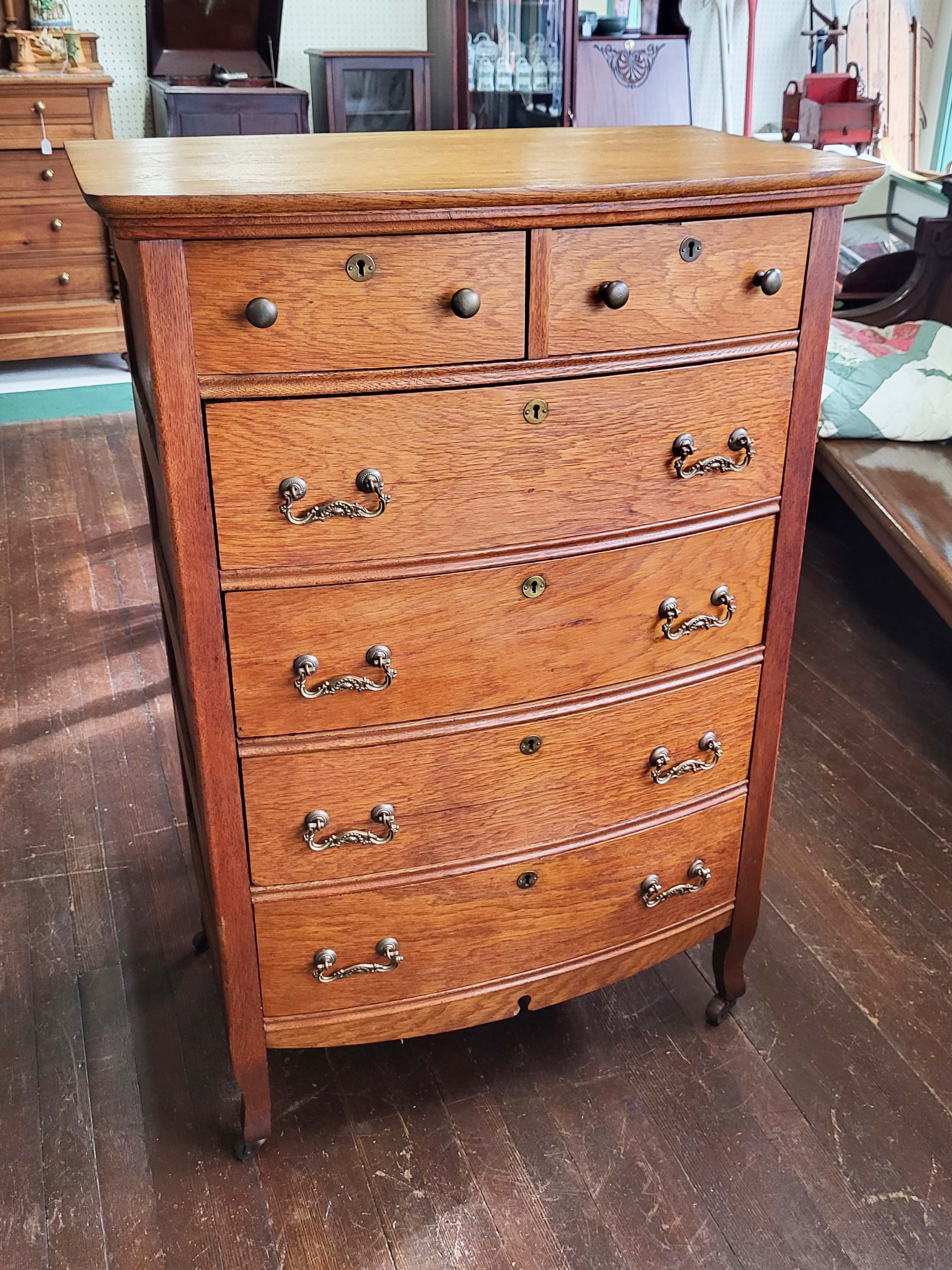 ANTIQUE OAK DRESSER